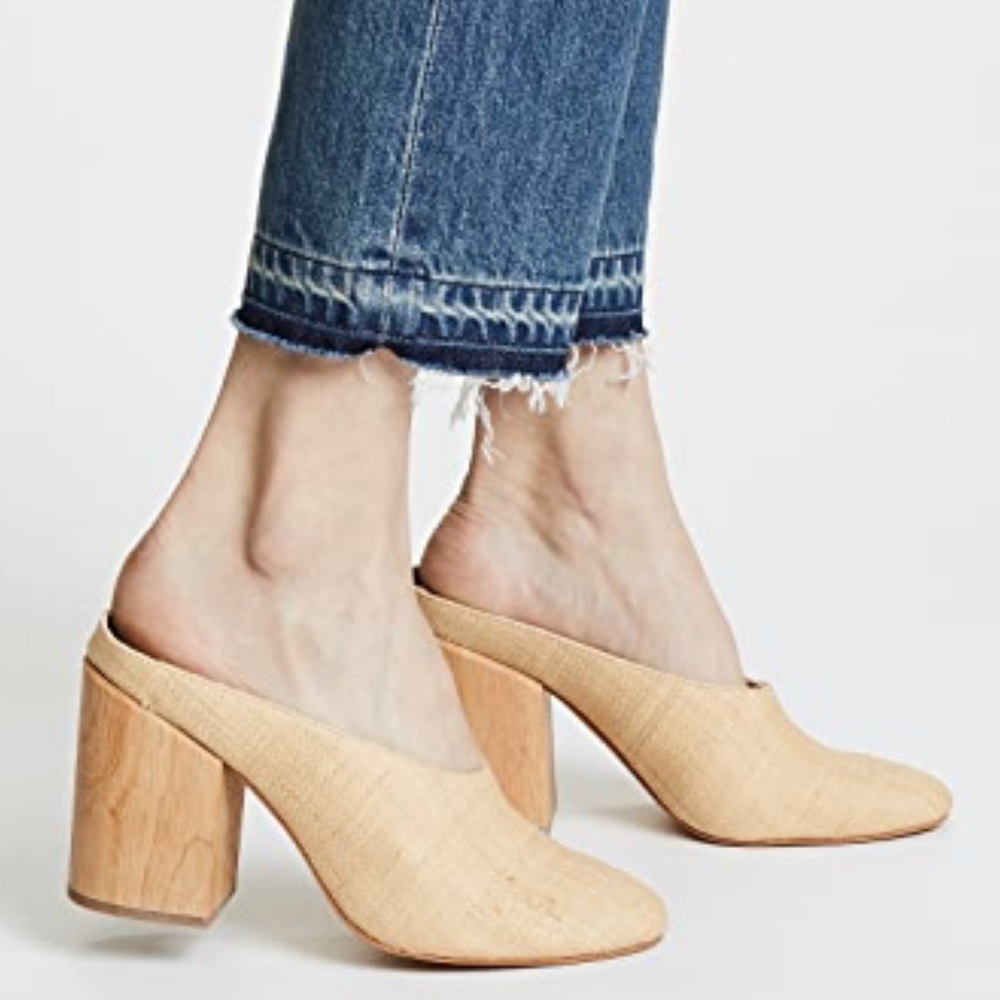 Dolce Vita Straw Mules